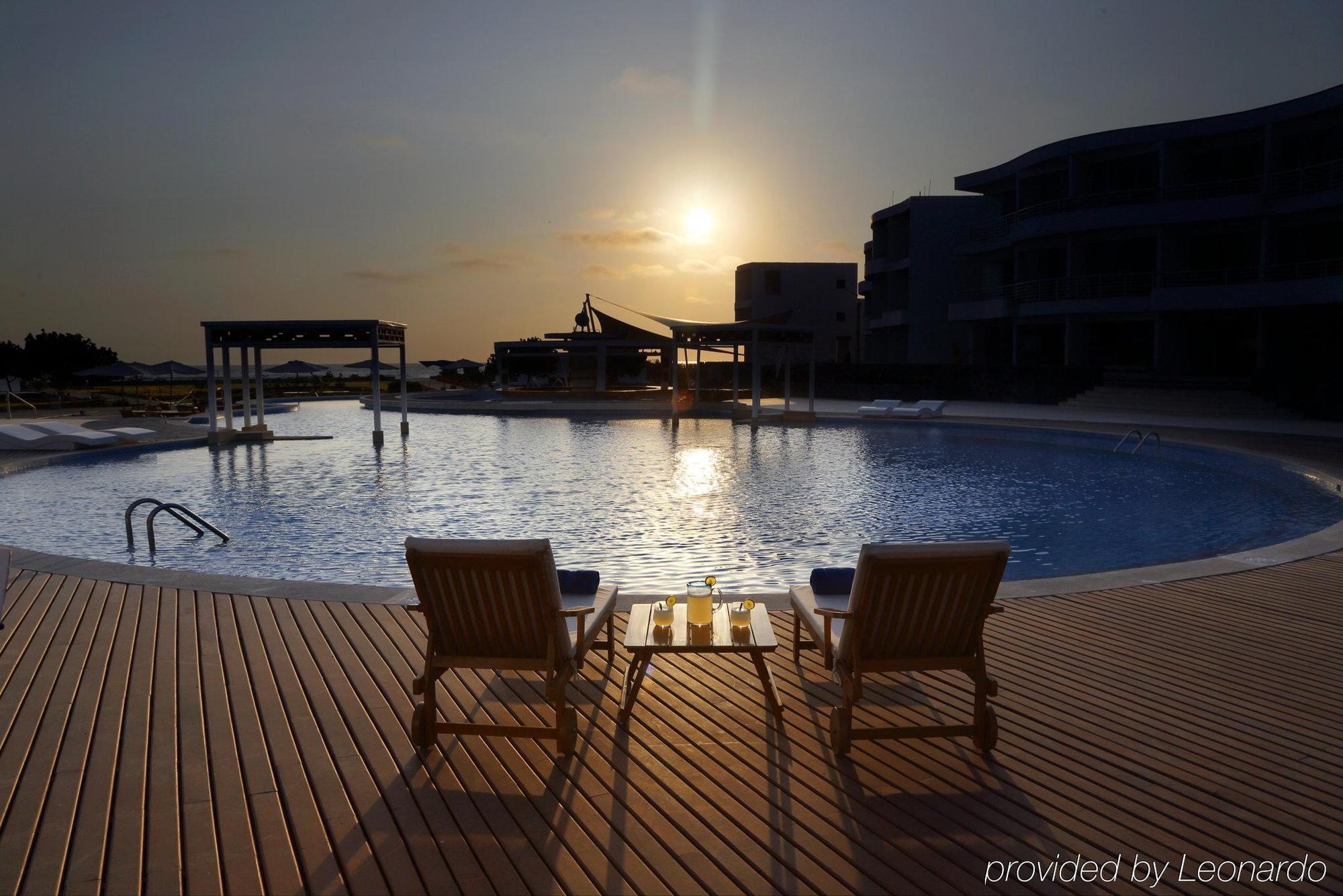 Vpx Hotel Asia Luaran gambar
